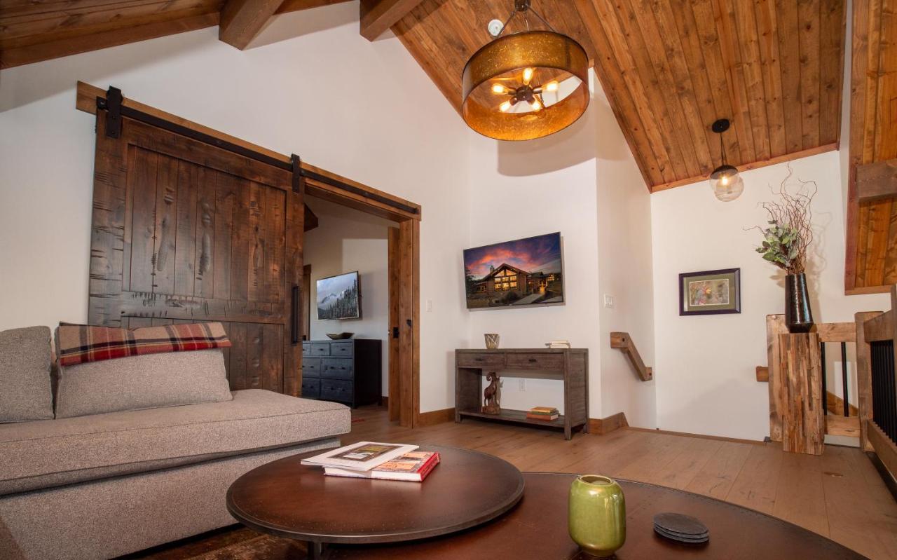 Chic Retreat Indoor Outdoor Fireplace, Private Jacuzzi, Great Location! Estes Park Exterior foto