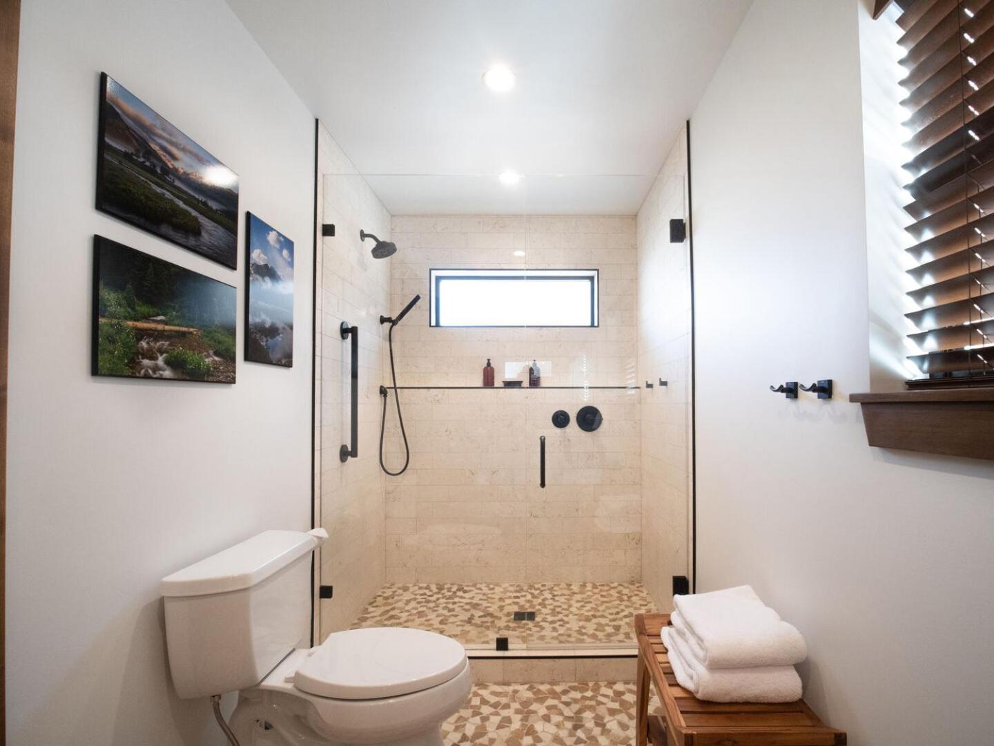 Chic Retreat Indoor Outdoor Fireplace, Private Jacuzzi, Great Location! Estes Park Quarto foto