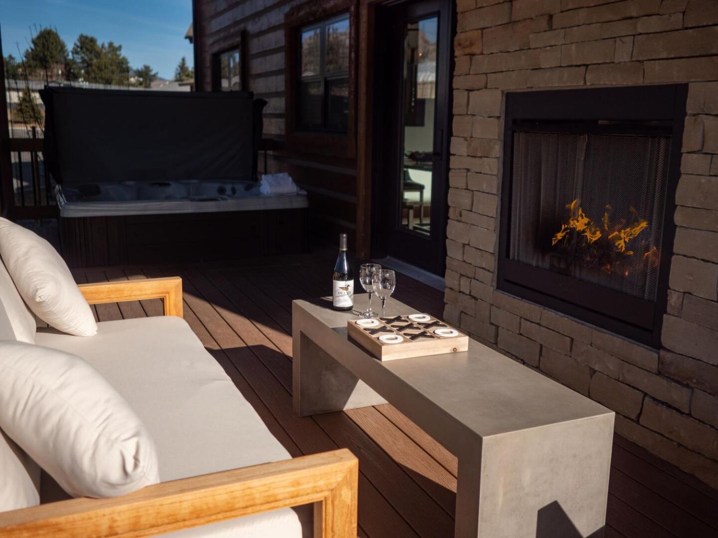 Chic Retreat Indoor Outdoor Fireplace, Private Jacuzzi, Great Location! Estes Park Quarto foto